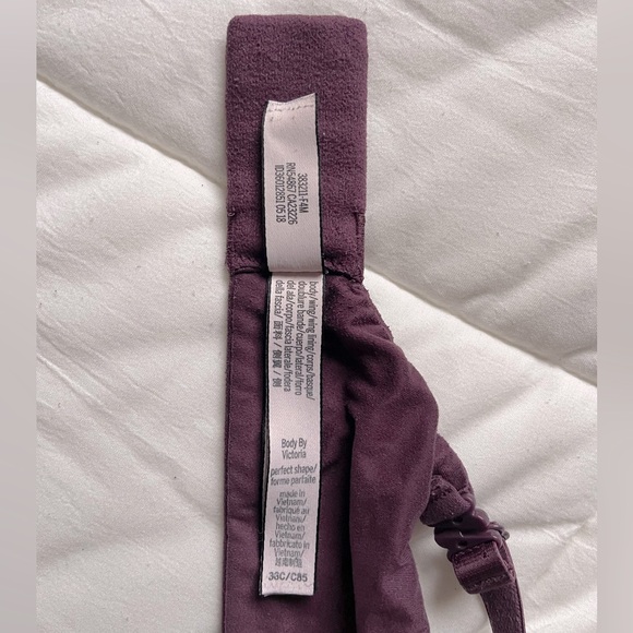 Victoria Secret Body Bra - Picture 5 of 5